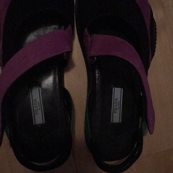 Authentic Prada sandals only worn once - Picture 6 of 8